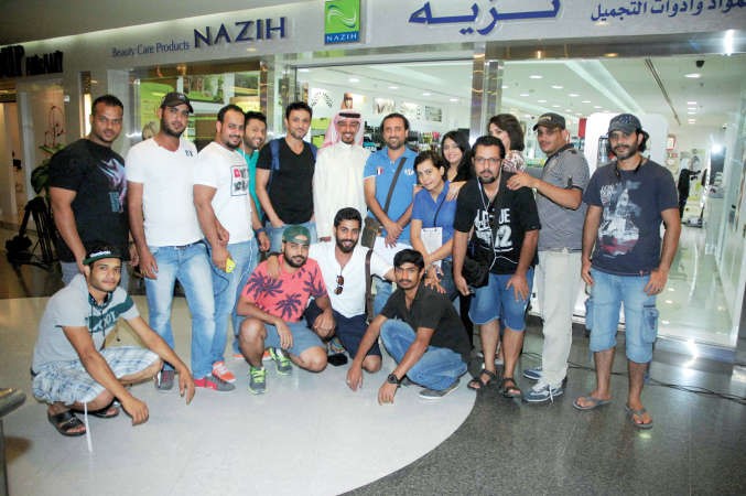 الزعبي مع فريق عمل انيسة الونيسة هاني عبدالله