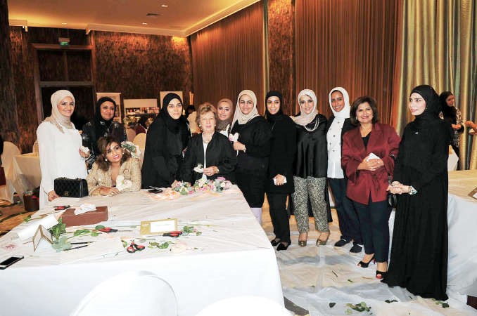 بلاك لوك متوسطة مجموعة من المشاركات في الدورة التدريبية﻿