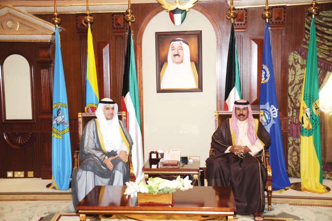 سمو ولي العهد الشيخ نواف الاحمد مستقبلا د محمد الهاشل﻿