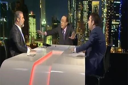 بالفيديو.. ضيف مؤيد لداعش على "الجزيرة" لمحلل كردي: خسئت.. بناتكم يقاتلن ومعهن زجاجات الخمر  وواقيات ذكرية