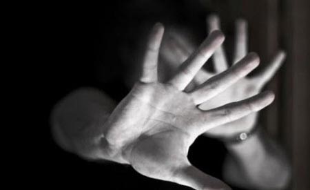 أب يدعو مغتصب ابنته القاصر على العشاء ويحرق أعضائه ثم يخنقه حتى الموت