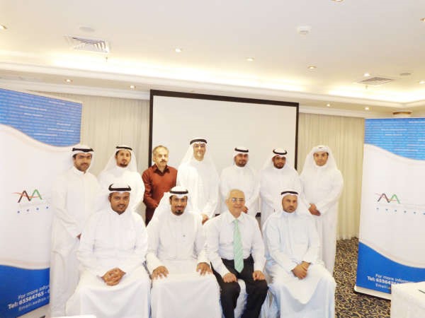 جانب من الحضور خلال البرنامج التدريبي﻿