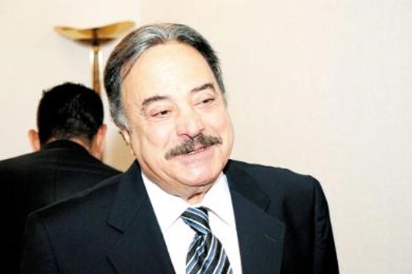 العثور على شبيه للفنان يوسف شعبان في تركيا ..شاهد 