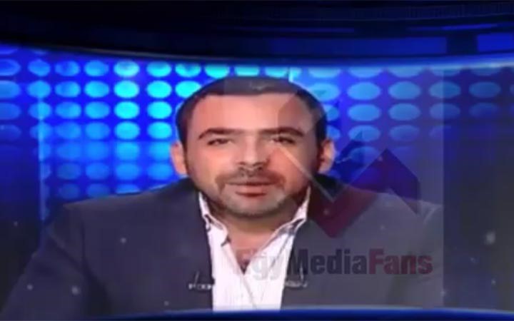  بالفيديو.. اعلامي مصري يشد شعره: " هحط في بقي 30 جزمة"