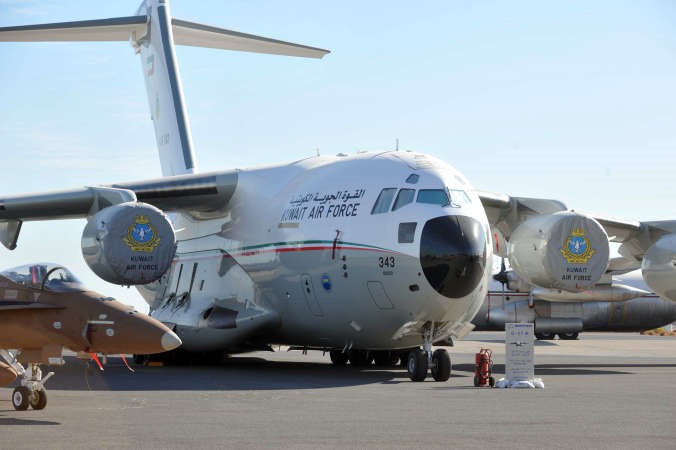 الطائرة c17 في قاعدة عبدالله المبارك الجوية