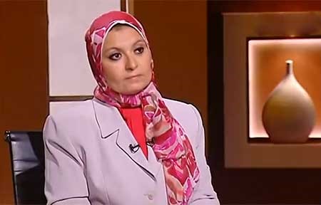 بالفيديو.. استشارية علاقات جنسية مصرية توضح اسباب تمتع الرجل بكامل قدرته الجنسية في العلاقات المحرمة