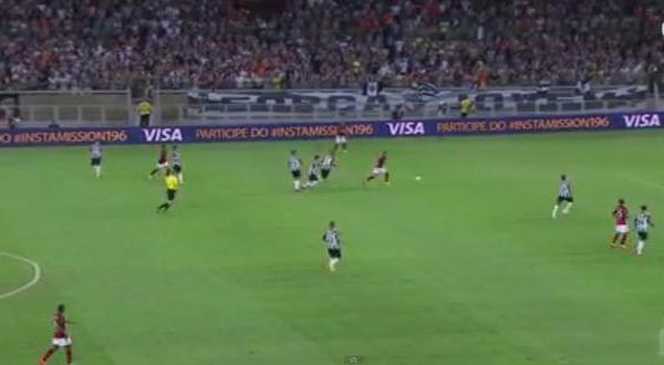بالفيديو .. هدف رائع لمهاجم "فلامنجو" في قبل نهائي كأس "البرازيل"