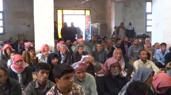 بالفيديو.. داعش ينشر فيديو عن مبايعة 30 قرية كردية للبغدادي