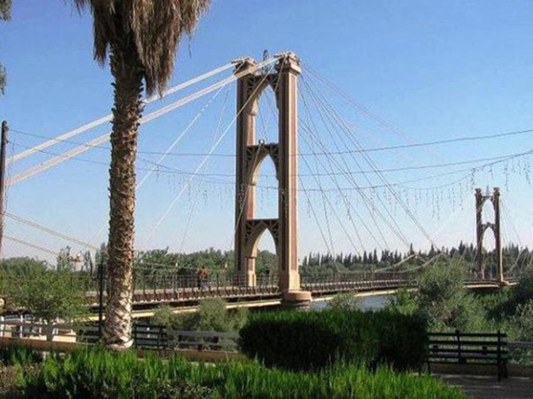 جسر دير الزور المعلق
