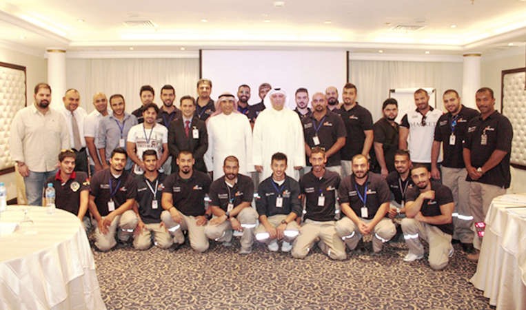 لقطة جماعية للمشاركين في الدورات التدريبية