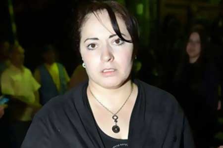 بالصور.. ناديا لطفي تظهر بعد غياب في عزاء مريم فخر الدين.. وليلى علوي وميرفت امين بدون مكياج