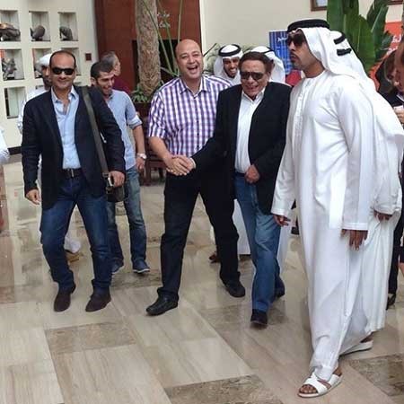 بالصور.. لقطة كوميدية تجمع عادل امام بعمرو أديب.. ويوجه كلمات قوية ضد الارهاب 