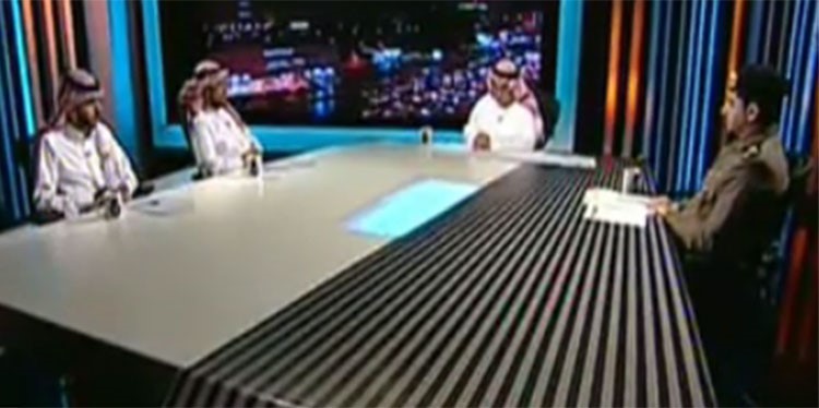 بالفيديو.. شقيق الشهيد السعودي تركي الرشيد يبكي متاثراً اثناء حديث شقيقته