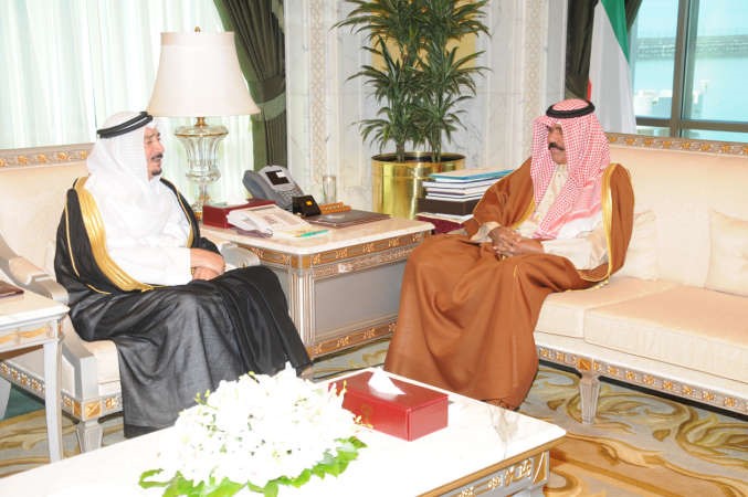 سمو ولي العهد الشيخ نواف الاحمد مستقبلا فيصل الدويش 