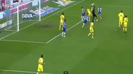 بالفيديو.. حارس ينجو من الموت بعد اصابة بالرأس في الدوري الاسباني