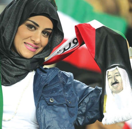 الأزرق المرعب ذو الرقم 10.. مرشح رغم كل شيء