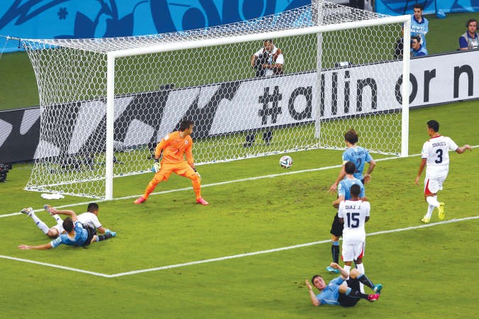 اوروغواي تسعى لرد الدين لكوستاريكا بعد هزيمتها في كاس العالم﻿