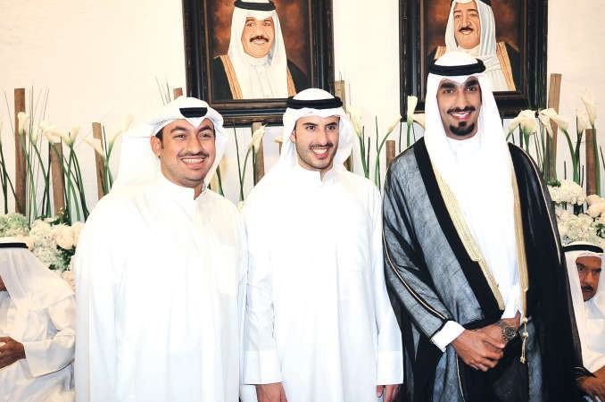 بدر النصف واحمد الجوعان يباركان للمعرس
﻿