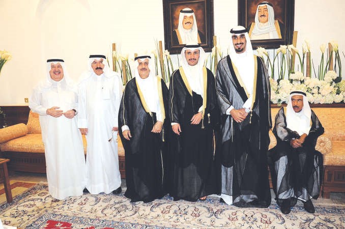 مرزوق الغانم والفريق مناصر العثمان ومحمد العثمان يباركون
﻿