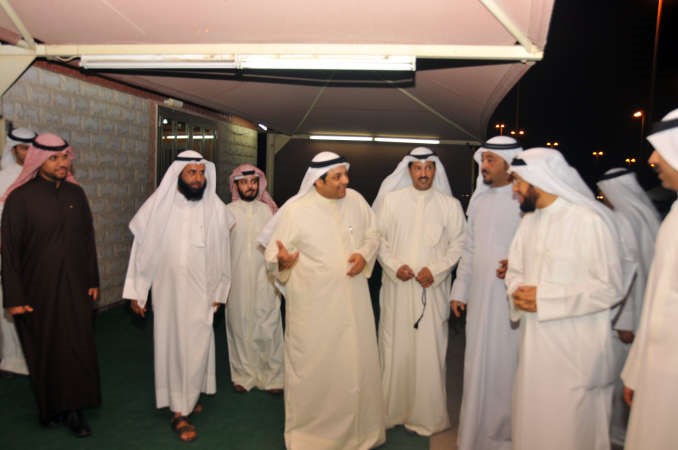 يعقوب الصانع وقيادات الاوقاف داخل احد المساجد﻿