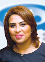 نيفين توفيق 