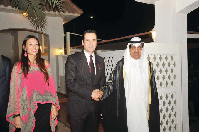 مبارك الخرينج مهنئا السفير البلجيكي اندي ديتاي وحرمه