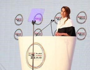 الملكة رانيا العبد الله متحدثة في القمة الاعلاميةافپ 