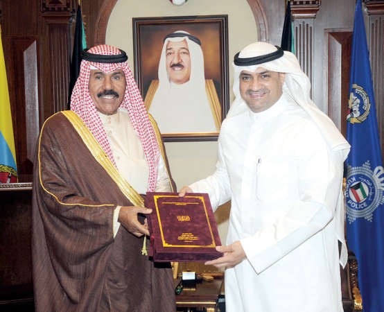  سمو ولي العهد الشيخ نواف الاحمد مستقبلا د ناصر الوقيت ﻿