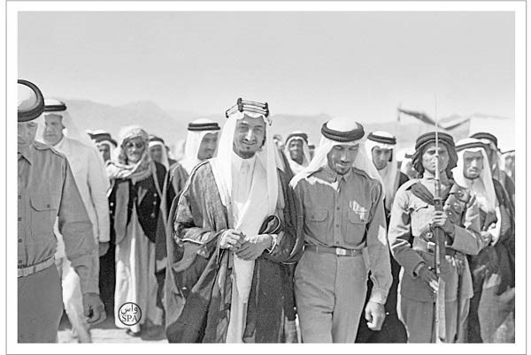 بالصور.. أول تدريب عسكري للجيش السعودي منذ 70 عاماً