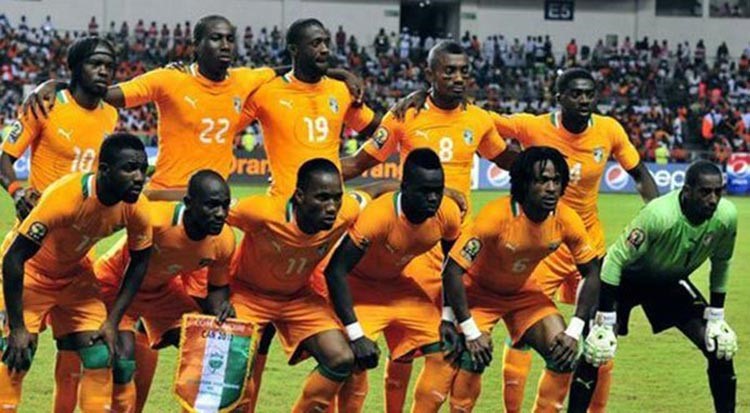 بالفيديو.. تلاعب واضح بين كوت ديفوار والكاميرون يؤثر على موقف مصر 