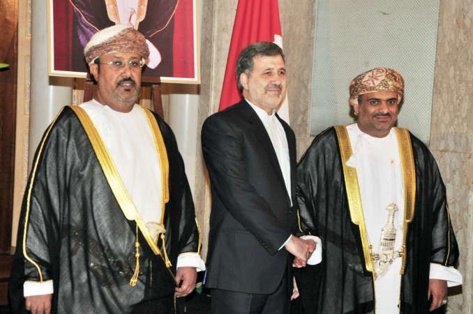 السفير الايراني علي رضا عنايتي مباركا