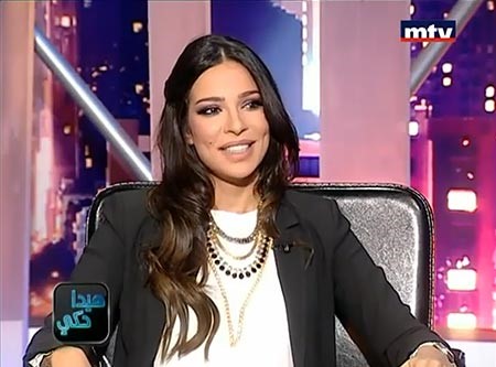 بالفيديو.. ممثلة لبنانية تطلب عرض حلقتها بعد الـ 12 ليلاً لمنع الاطفال من مشاهدة رقصها !