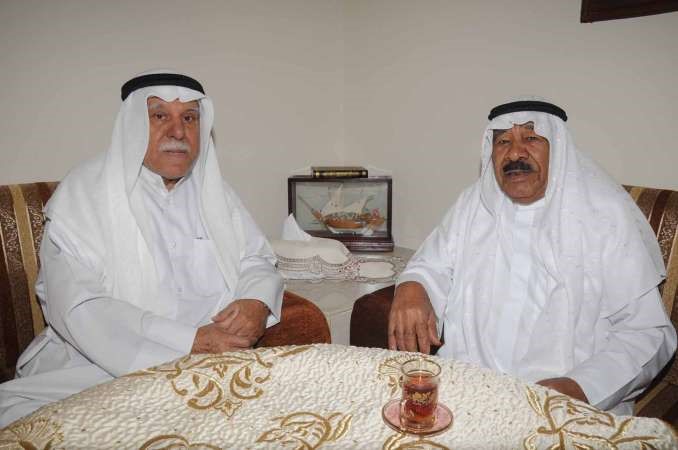 عبدالله الطراروة خلال اللقاء مع الزميل منصور الهاجري	 محمد خلوصي﻿
