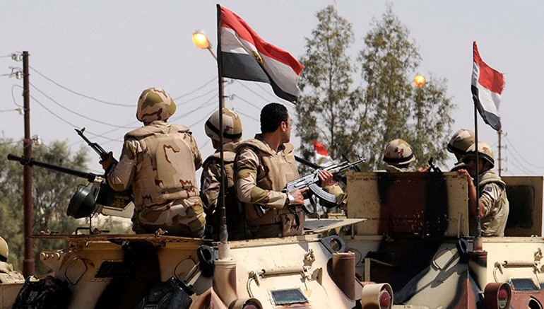 الجيش المصري يبدأ أكبر حملة تمشيط في سيناء