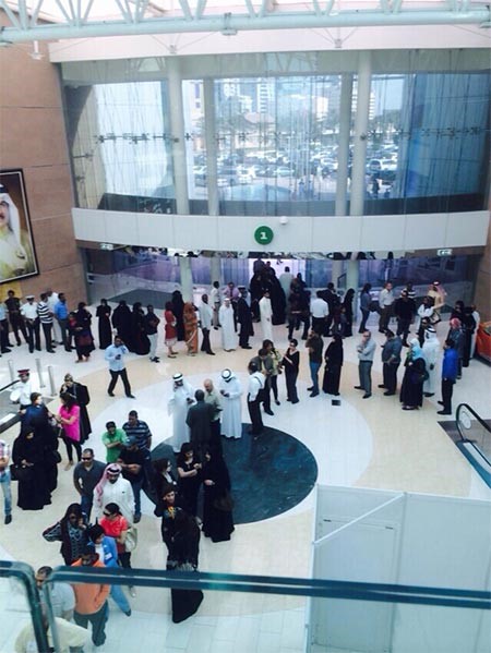 البحرين: إقبال «بكثافة» على التصويت في الانتخابات البرلمانية ونسبة المشاركة في الخارج 3 أضعاف مثيلتها في 2010 