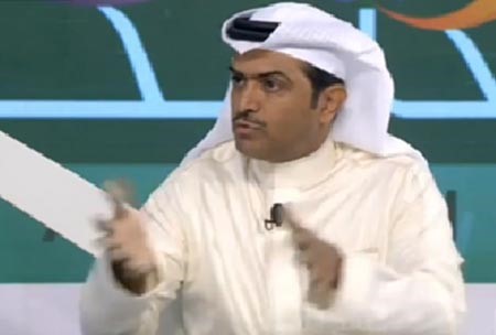 بالفيديو.. مشادة كلامية بين مذيع قناة "الكاس" ومحلل رياضي سعودي تؤدي لانهاء الحلقة فجأة