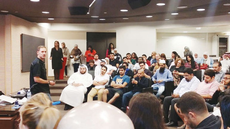 مارك سالون من تيك ستارز في الكويت