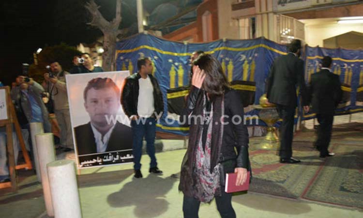 بالفيديو والصور.. منى زكي في أول ظهور بعد رحلة علاجها وانجاب طفلها الثاني