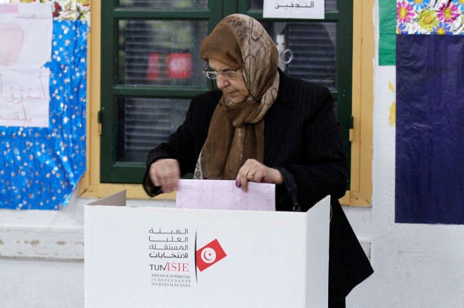 وتونسية تدلي بصوتها﻿