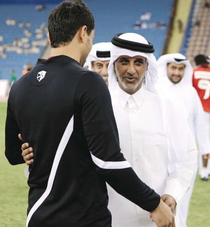 رئيس الاتحاد القطري يبارك للاعبين