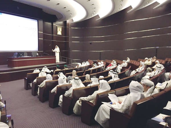 جانب من المشاركين في الدورة﻿