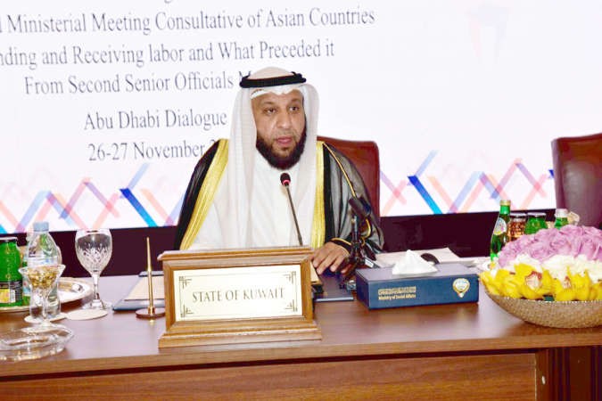 جمال الدوسري خلال الاجتماع ﻿
