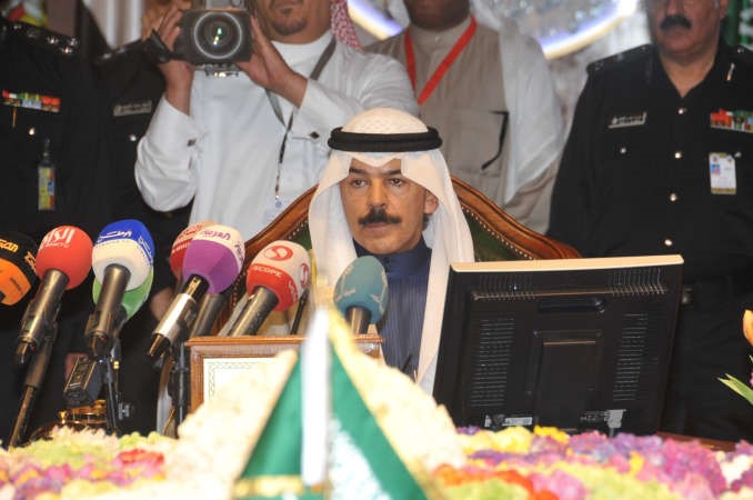 الشيخ محمد الخالد متحدثا في الجلسة الافتتاحية