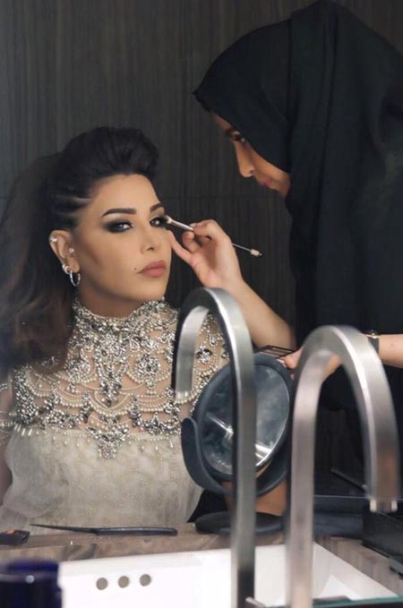 بالصور.. احلام تحيي زفافاً ضخماً في دبي بفستان عاجي ساحر