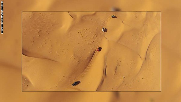 توفر شركة Platinum Heritage رحلات الى قلب الصحراء في امارة دبي، ليكتشف الزائر التقاليد التي عايشها البدو