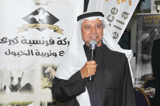 سعود العرفج متحدثا 