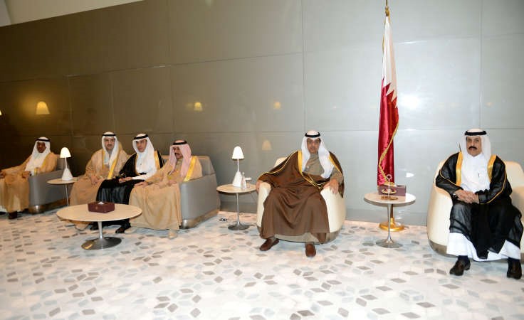نائب رئيس مجلس الامة مبارك الخرينج والوفد المرافق له مع عيسى الكواري في مطار الدوحة
﻿
