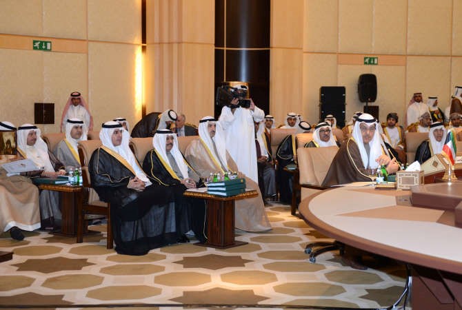 نائب رئيس مجلس الامة مبارك الخرينج والوفد المرافق له خلال الجلسة الافتتاحية للمؤتمر البرلماني الخليجي الثامن في الدوحة﻿