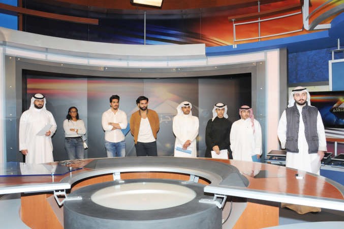 جانب من الشباب المشاركين في دورة مذيعي الوطن	انور الكندري﻿