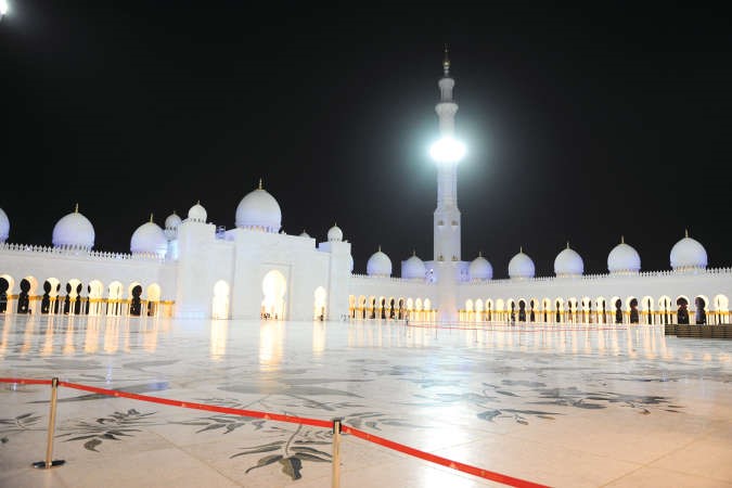 الإمارات العربية المتحدة في اليوم الوطني الـ 43.. عنوان حضارة.. وطموحات لا تحدها حدود وإنجازات عالمية لا تتوقف